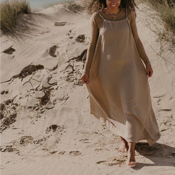 The Simple Folk Dresses & Skirts - The Simple Folk The Weekend Maxi Dress Sand Size Size Medium